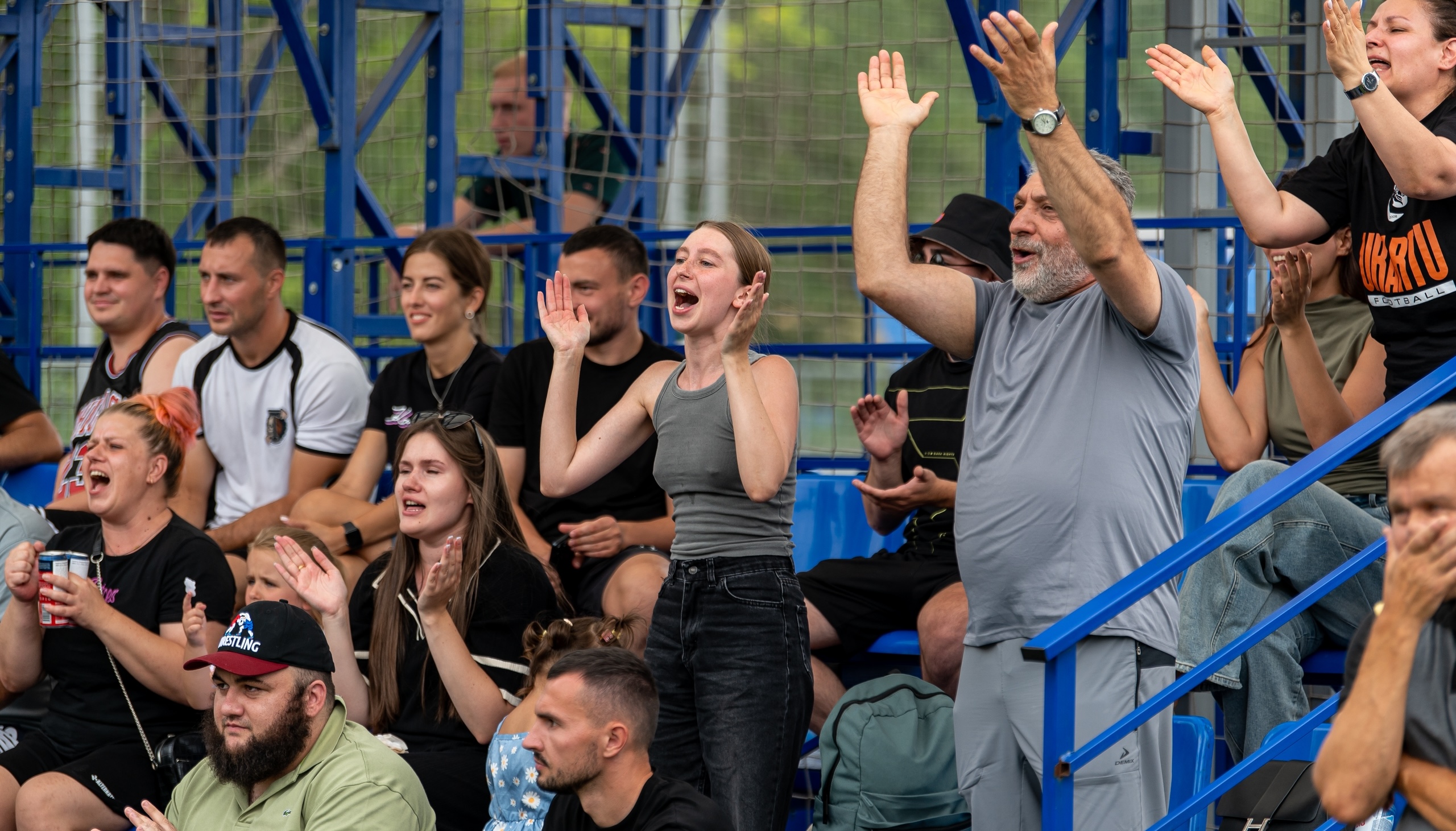 Болельщики на трибунах ЛФЛ Ростов